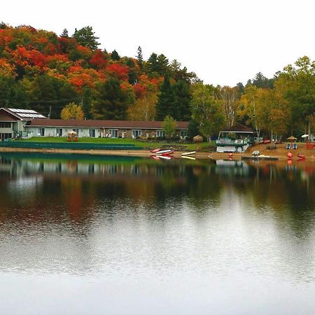 Algonquin Lakeside Inn Dwight Exterior foto