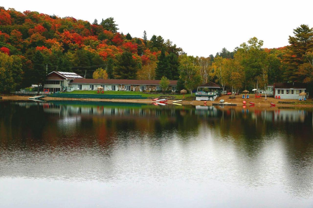 Algonquin Lakeside Inn Dwight Exterior foto
